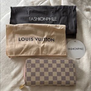Louis Vuitton Zippy Wallet